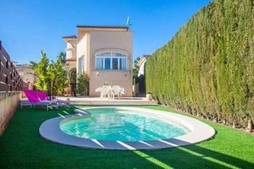 Finca für 6 Personen, mit Balkon und Garten in Colònia de Sant Jordi