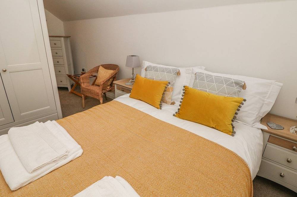 Willow Cottage, pet friendly, with a garden in Stocksbridge in Stocksbridge, Sheffield