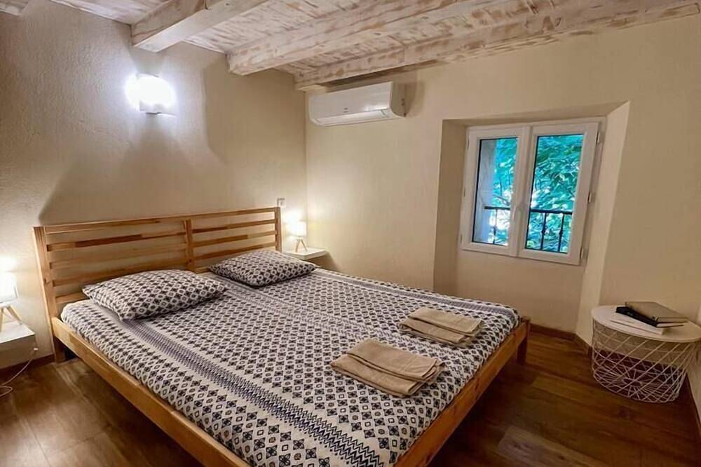 Les Clairians - Le Cannet Des Maures in Le Cannet-des-Maures, Draguignan region