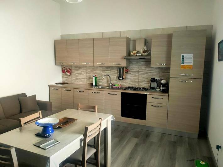 Casa vacanza per 4 persone, con balcone, adatto a famiglie con bambini in Specchiarica