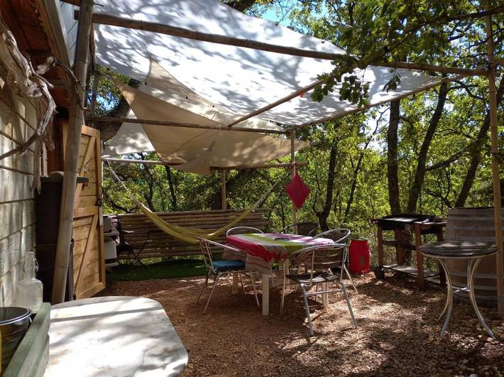 Appartement de vacances pour 2 personnes, avec vue ainsi que terrasse et jardin