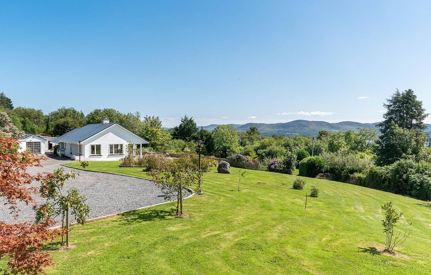 Beechlawn overlooking Kenmare Bay in Contea di Kerry