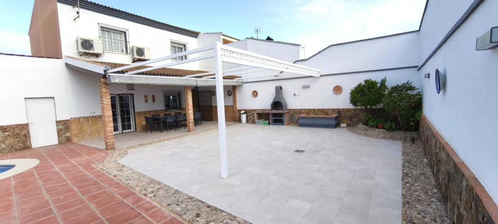 Ganze Wohnung, Casa Jade – Geräumiges Haus mit Pool und Grill in Fuente de Piedra in Málaga Provinz