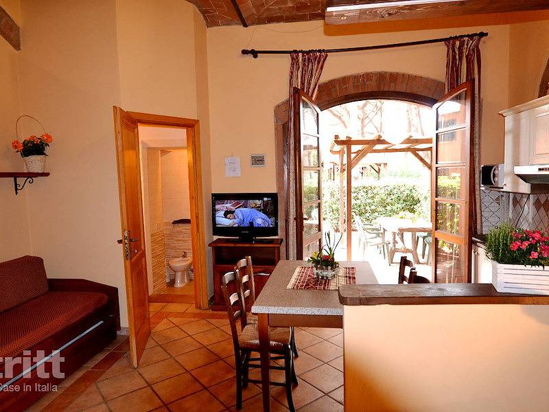 Tritt — 2-person apartment in Tuscany on the sandy beach in Marina di Bibbona, Bibbona