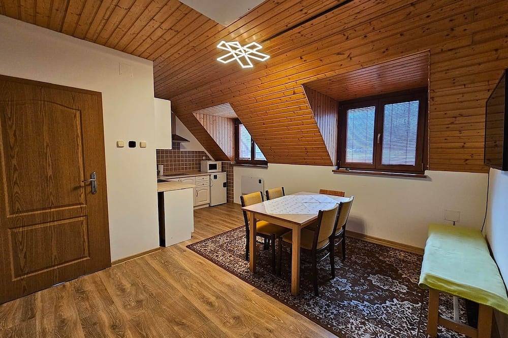 Ganze Wohnung, Wohnung mit Terrasse in okres Liptovský Mikuláš