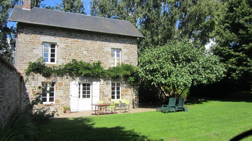 Gîte pour 5 personnes, avec piscine, adapté aux familles