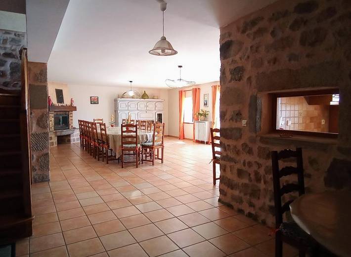 Location de vacances pour 15 personnes, avec jardin, animaux acceptés dans la Loire - 4