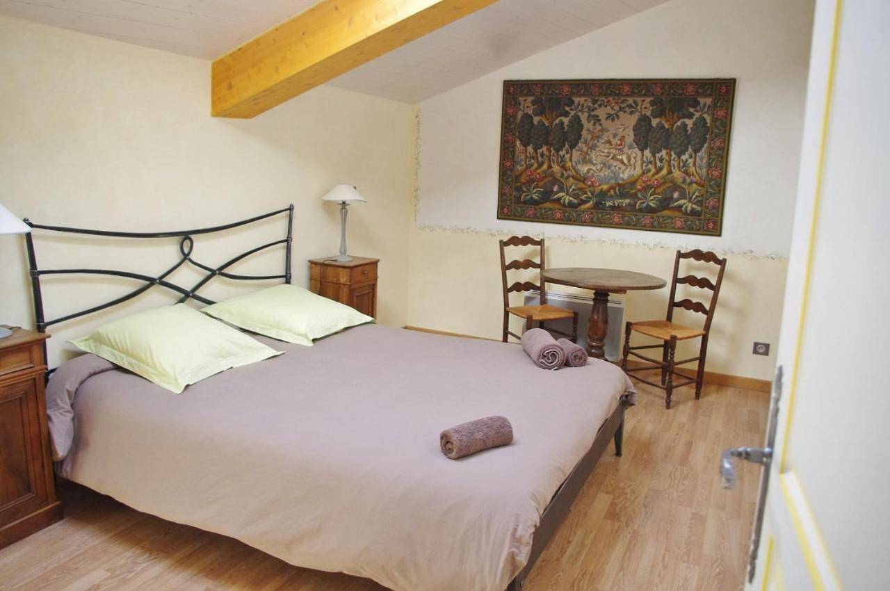 Four-Bedroom House in Redortiers, Région de Forcalquier