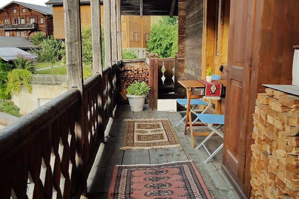 Ganze Wohnung, Ferienwohnung mit Restaurant am Aletschgletscher in den Walliser Alpen<br> in Grengiols, Aletsch Arena