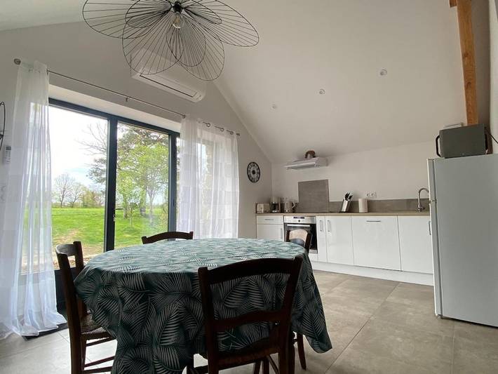 Location de vacances pour 5 personnes, avec terrasse et jardin à Drulhe