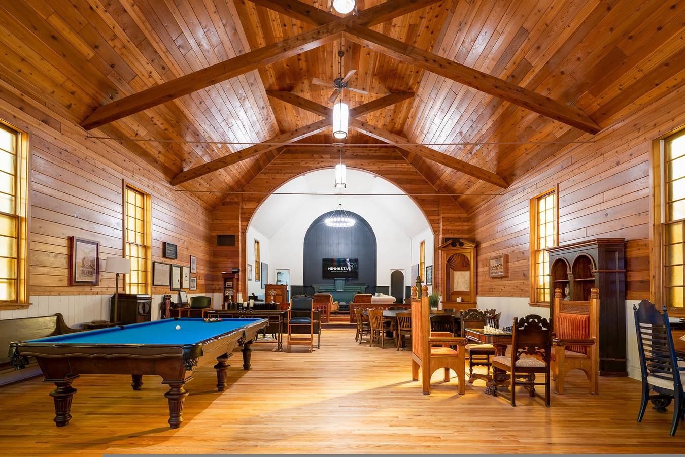 Lyndale Church Lodge in Lyndale, Minneapolis