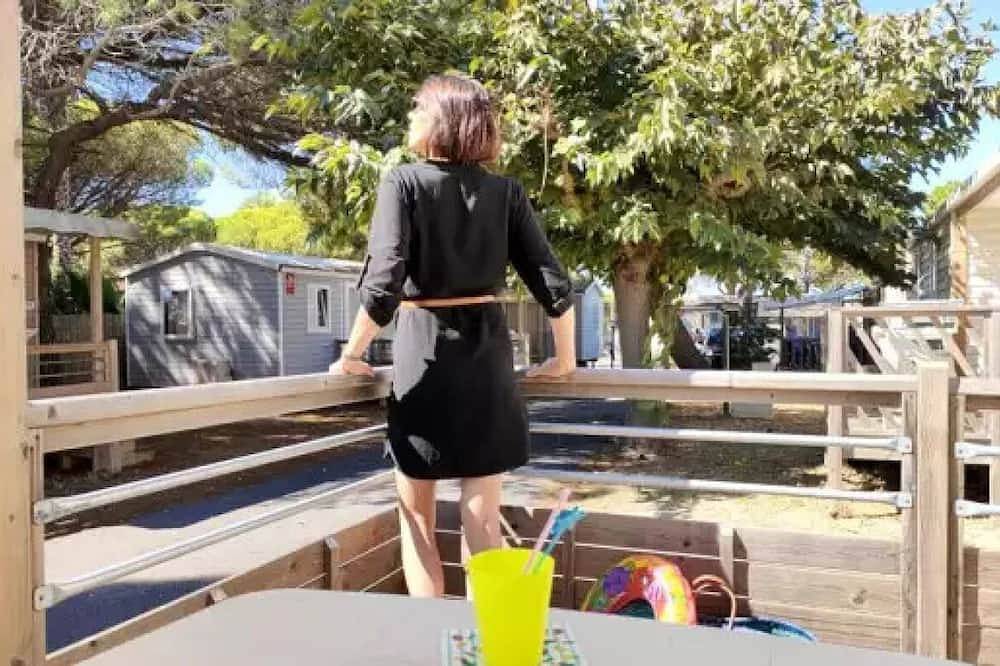 Zecamping 3 étoiles pet friendly locatif Tv 26m2 6 pers in La Bergerie, Hyeres