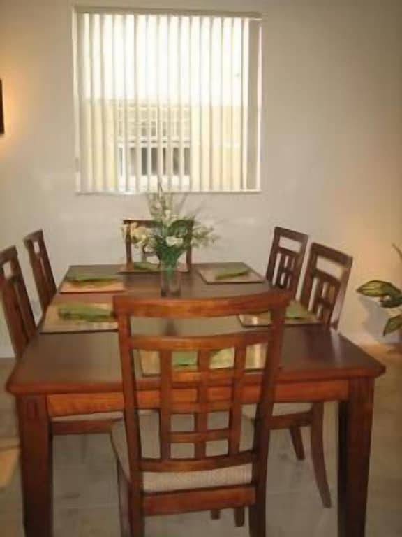 Ganze Wohnung, Gemütliche und saubere Wohnung
Lake Marion Golf Resort in Lake Marion (FL)