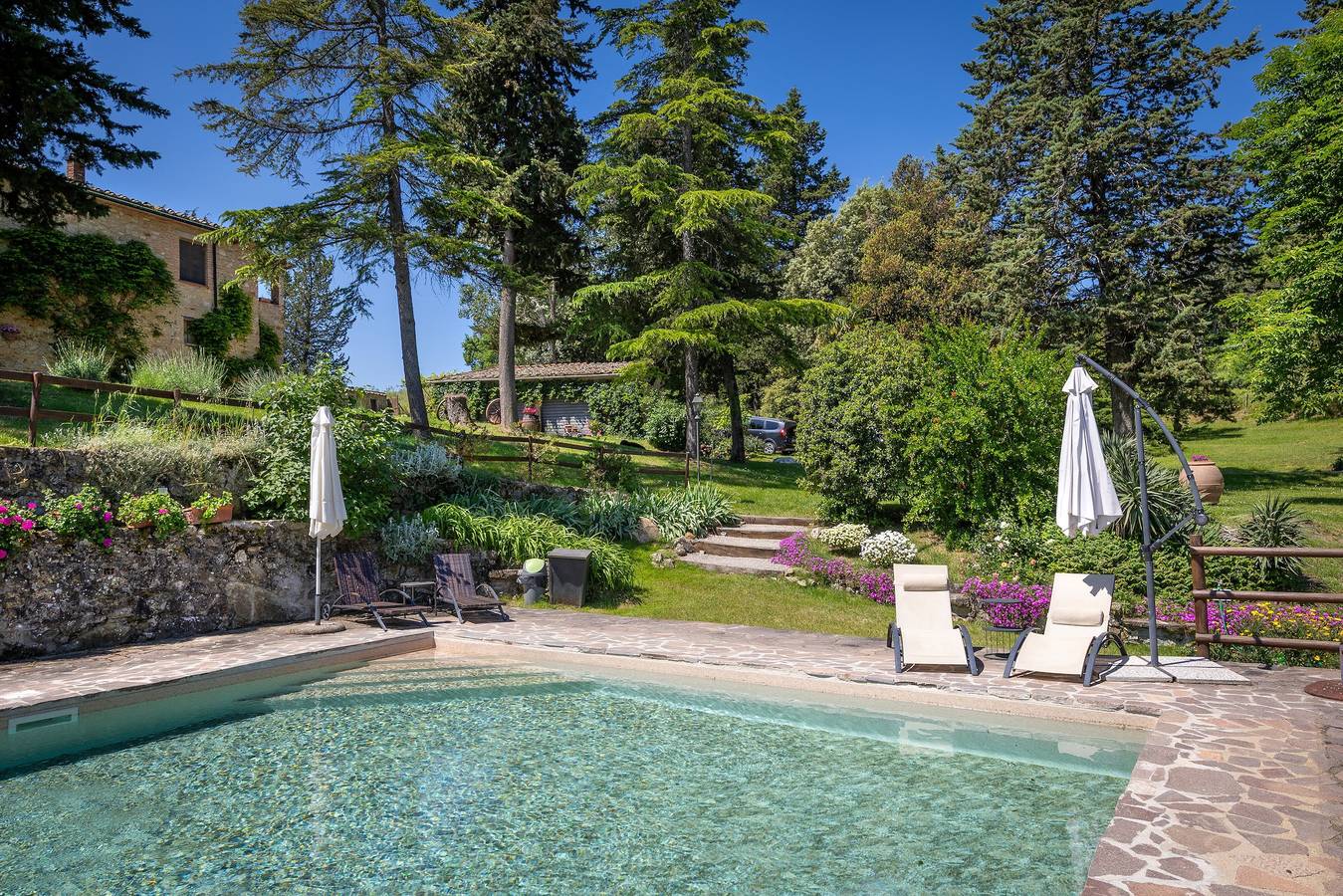 Holiday Home 'Podere Le Rote' with Private Pool, Garden, and Wi-Fi in Castelnuovo di Val di Cecina, Riserva Naturale di Monterufoli