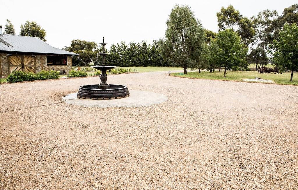 Das traditionelle australische Country Retreat liegt nur wenige Minuten vom Flughafen Melbourne entfernt in Victoria