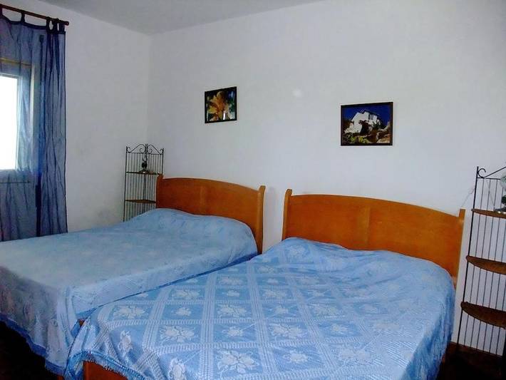 Location de vacances pour 8 personnes, avec piscine et bassin pour enfant ainsi que jardin et vue, adapté aux familles à Fundão - 2