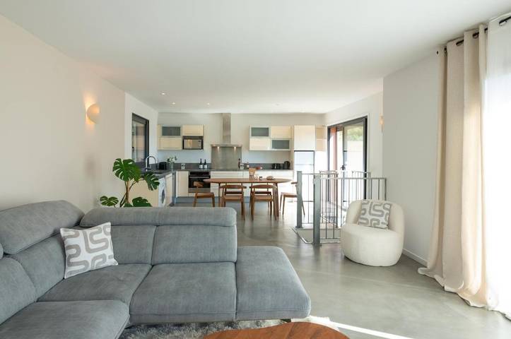 Location de vacances pour 6 personnes, avec balcon et vue dans Plage De Maora - 2