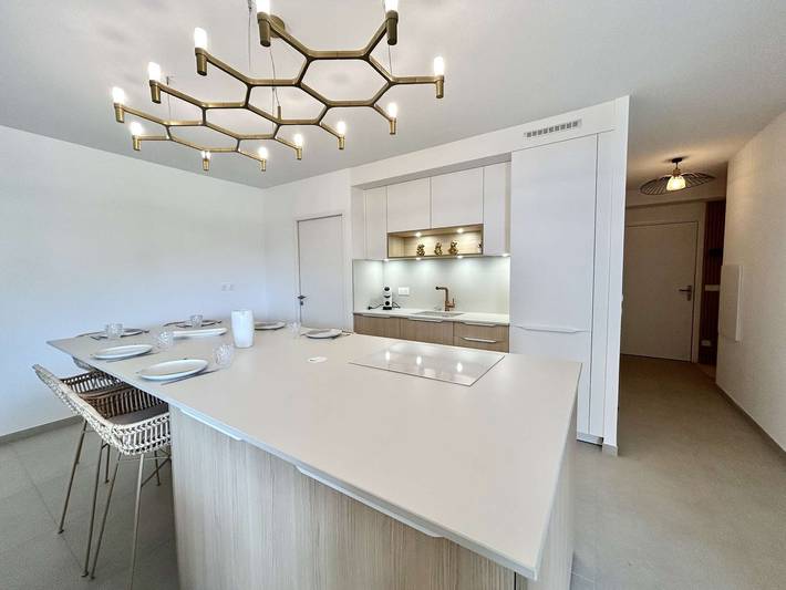 Ganze Wohnung, Geräumige 3-Zimmer-Wohnung im Herzen von Briançon in Briançon, Serre Chevalier