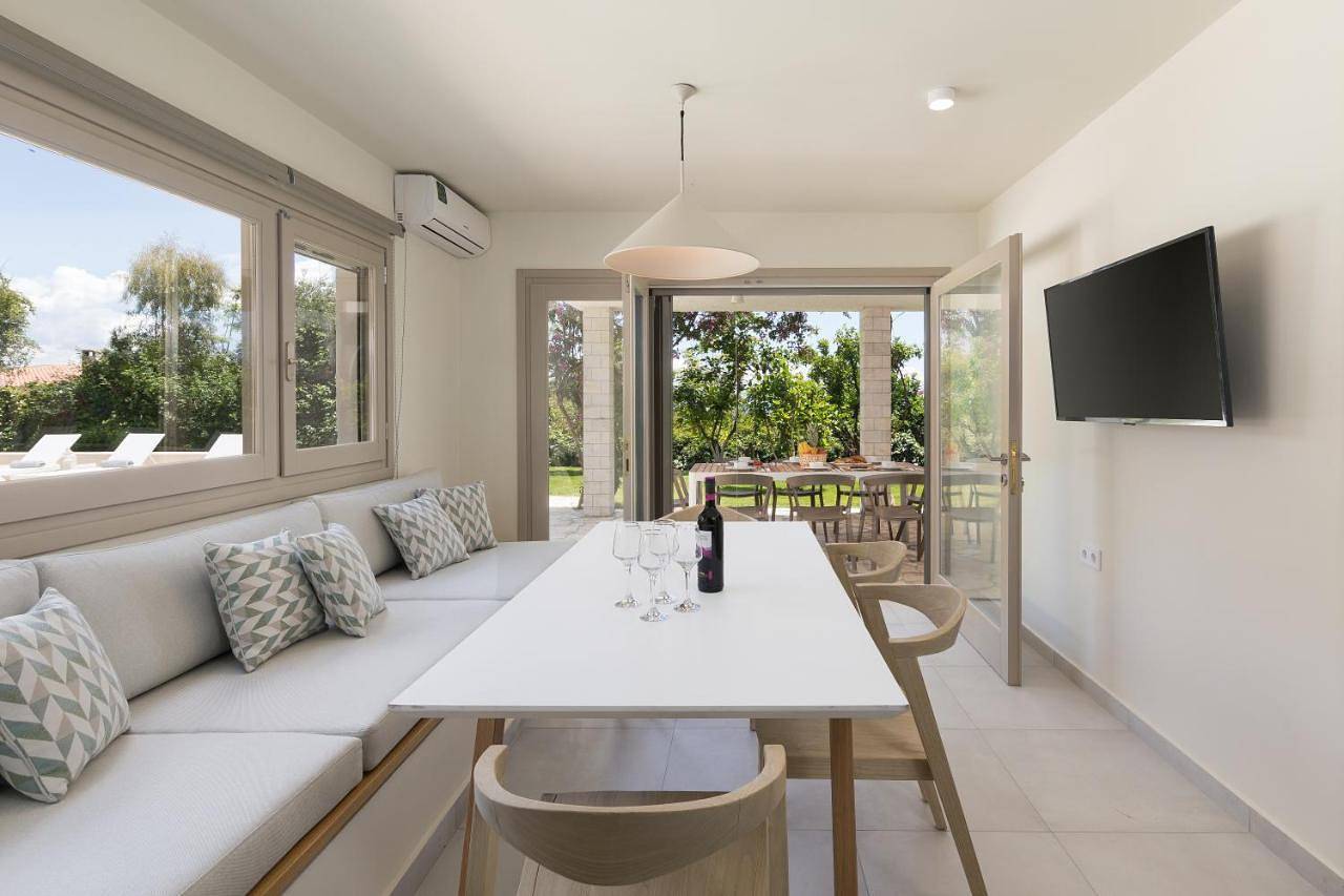 Villa with Private Pool in Korfu