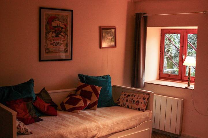 Location de vacances pour 12 personnes, avec jardin à Montagny-sur-Grosne - 2