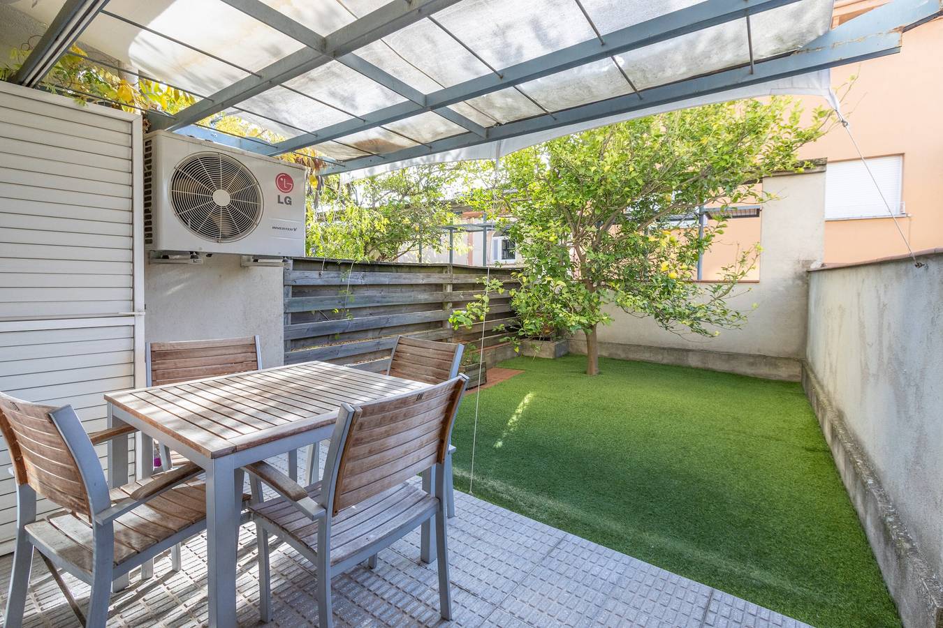 Casa de vacaciones 'Siker' con terraza privada y Wi-Fi in Bañolas, Pla de l'Estany