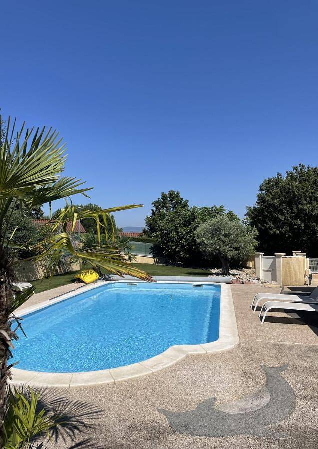 Maison d’hôte pour 2 personnes, avec Terrasse et Jardin ainsi que Piscine et Vue