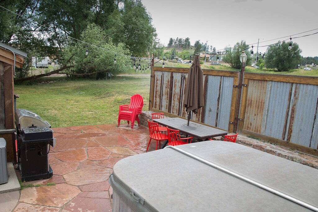 100 Jahre altes Haus in der historischen Innenstadt A / C, private heiße Wanne, 70Amp Auto-Ladegerät in Pagosa Springs, San Juan National Forest