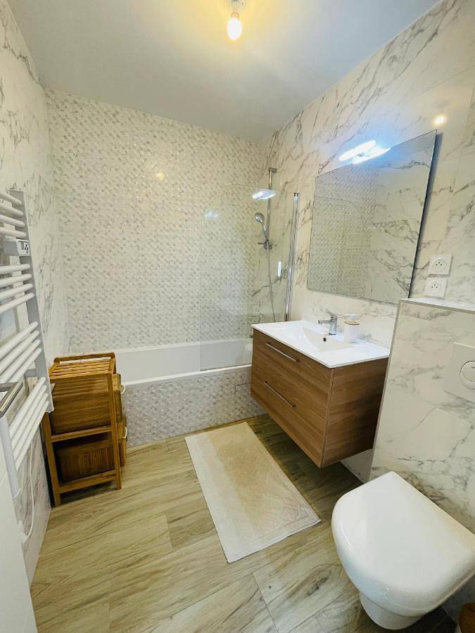 Location de vacances pour 6 personnes, avec piscine et terrasse à Saussan - 3