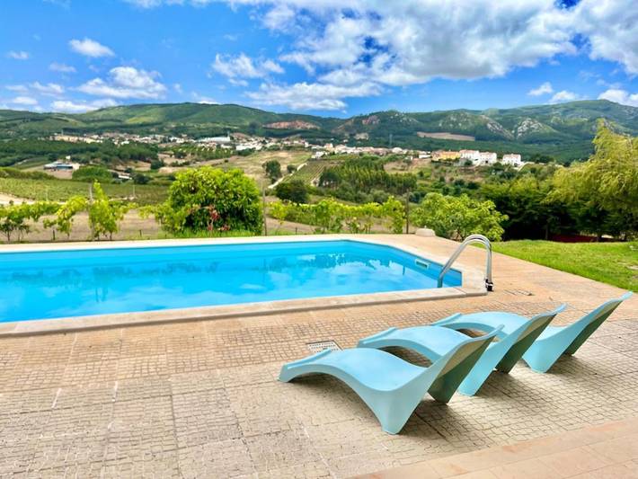 Maison de vacances pour 4 personnes, avec Terrasse et Jardin ainsi que Piscine et Vue à Lamas