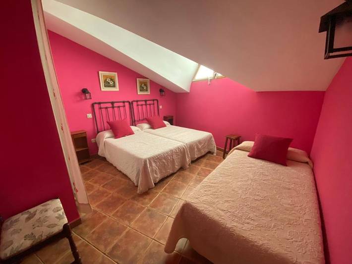 Casa rural para 14 personas, con Balcón además de Terraza y Vistas en Sotillo de las Palomas - 2