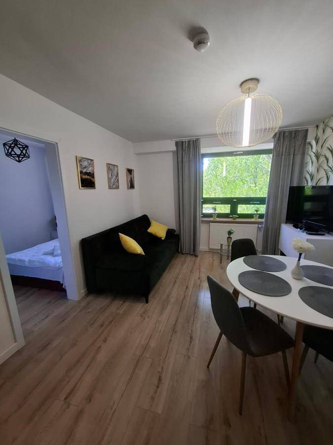 Cały apartament, Palmowy Zakątek 2 pokoje dla rodziny Apartament Deluxe in Serock, Mazowsze