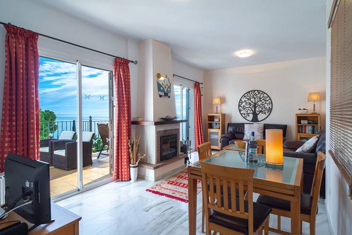 Casa rural para 6 personas, con terraza y piscina en Nerja - 4