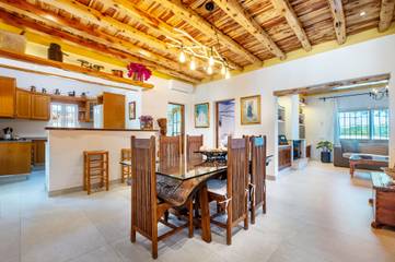 Villa in Santa Eulària des Riu, East Ibiza für 6 