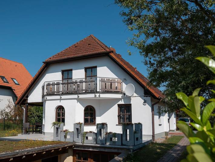 Ferienhaus für 16 Personen, mit Balkon und Terrasse in Ückeritz - 2