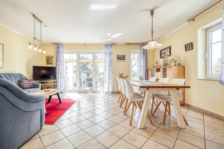 Ferienwohnung für 4 Personen, mit Balkon in Zingst