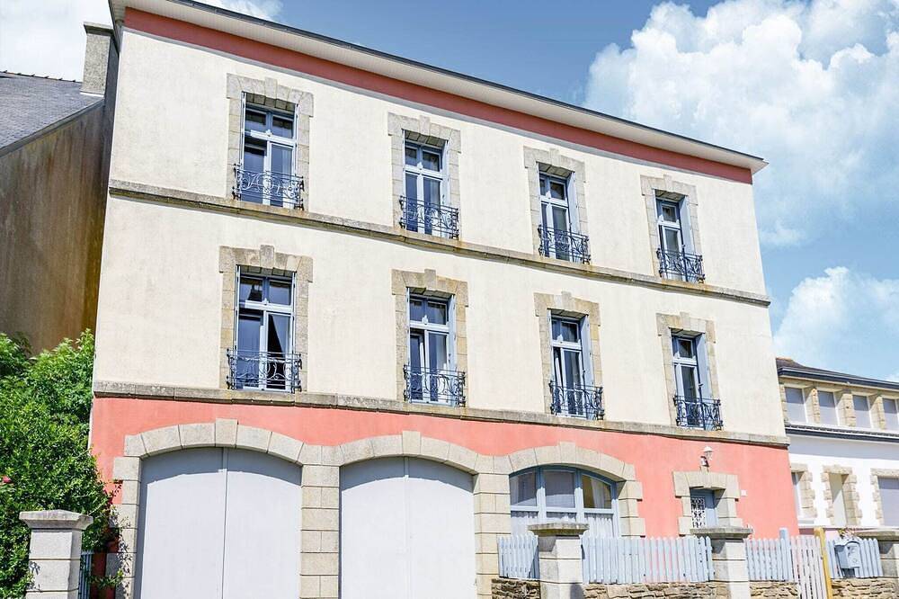 Entire apartment, Apartment in Brittany near Atlantic Ocean in Le Pouldu, Clohars-Carnoët