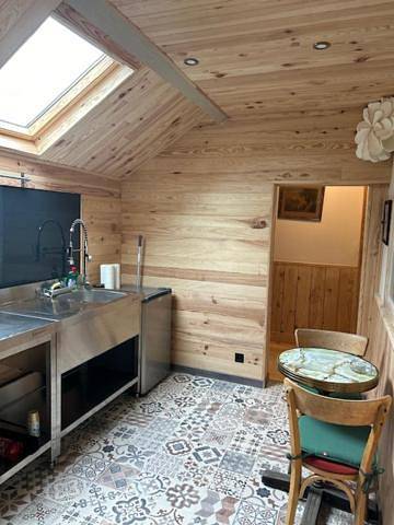Gîte pour 2 personnes, avec vue à Bourg-de-Sirod - 4