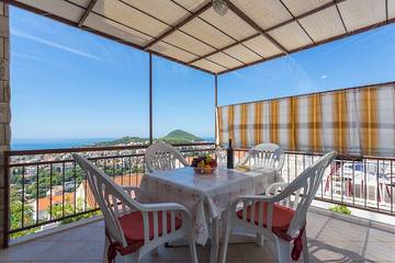Ferienhaus für 3 Personen, mit Balkon in Dalmatien