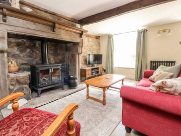Log Cabin for 3 People in Forest of Bowland, North West England, Photo 3