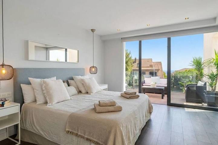 Villa Sunset Amaizing Villa in Barcelona. View  Ourdoor Areas  Calm area in Distrito de Sarrià-Sant Gervasi, Barcelona