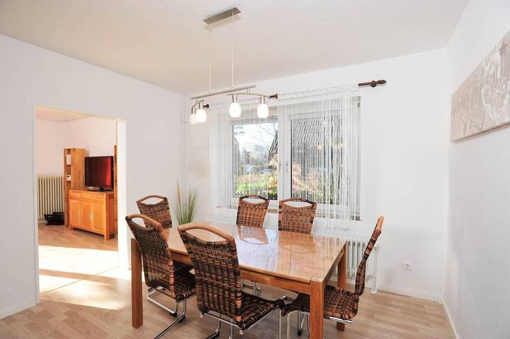 Ferienhaus für 4 Personen, mit Garten und Balkon in St. Peter-Ording