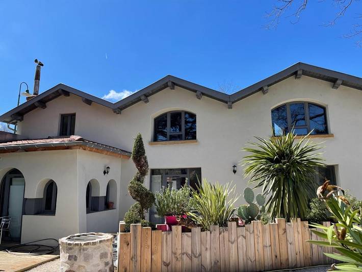 Location de vacances pour 4 personnes, avec jardin et piscine, animaux acceptés à Tassin-la-Demi-Lune - 4