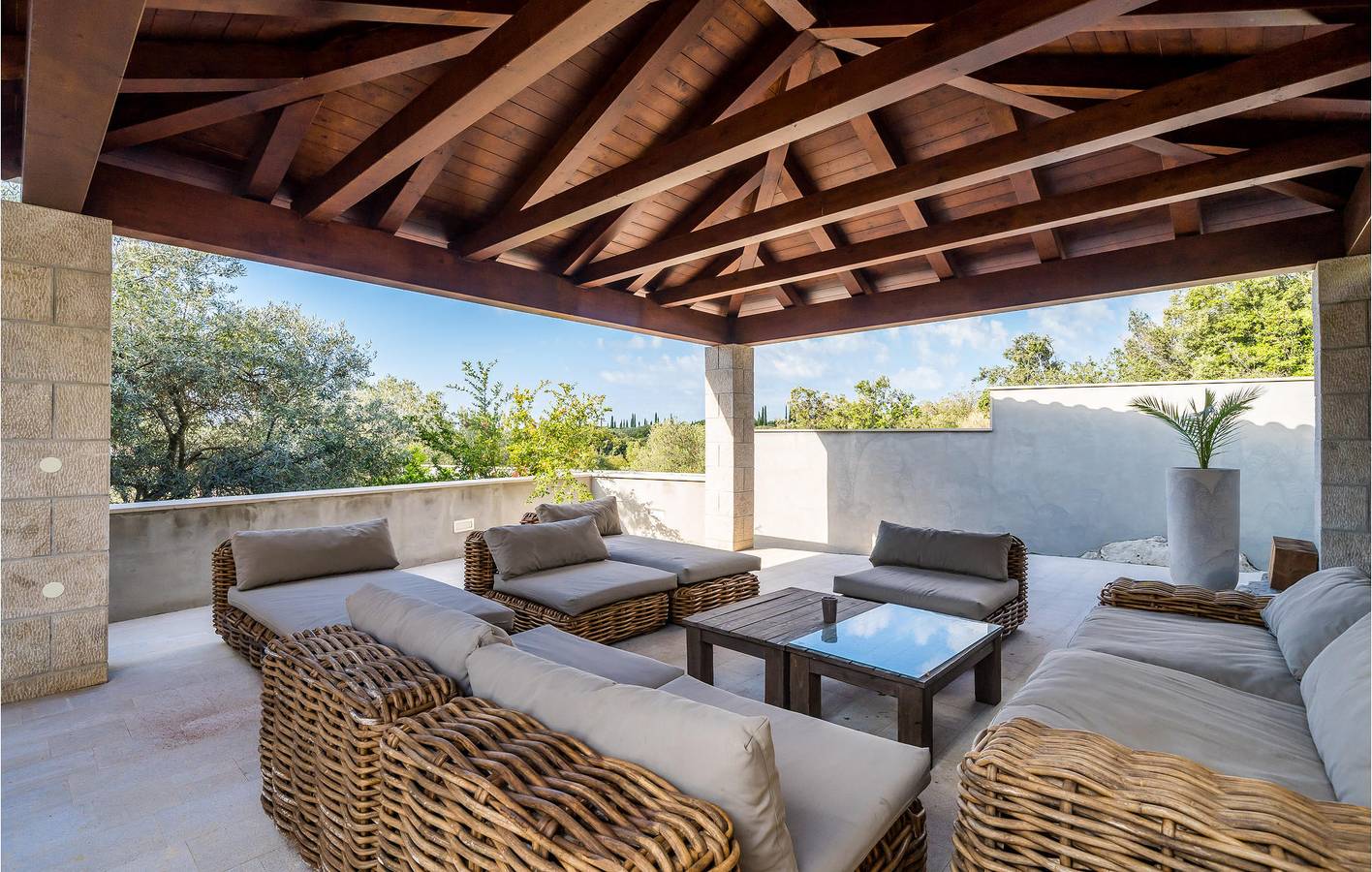 Ganze Ferienwohnung, Reizende 2-Zimmer-Wohnung mit Pool in der Nähe der Küste von Dubrovnik in Općina Konavle, Dubrovnik-Neretva