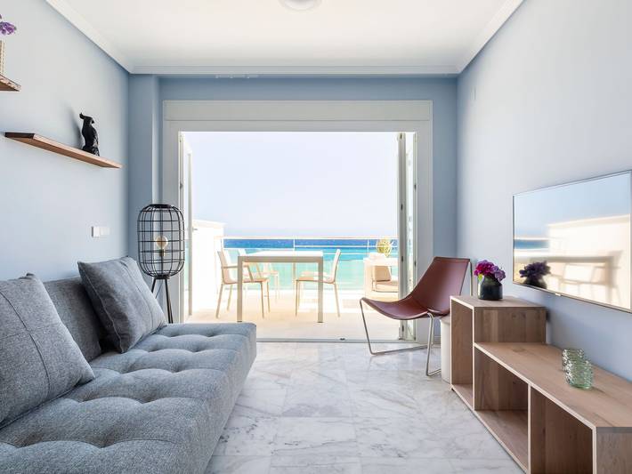 Appartamento per 4 persone, con piscina e terrazza, adatto a famiglie con bambini in El Campello