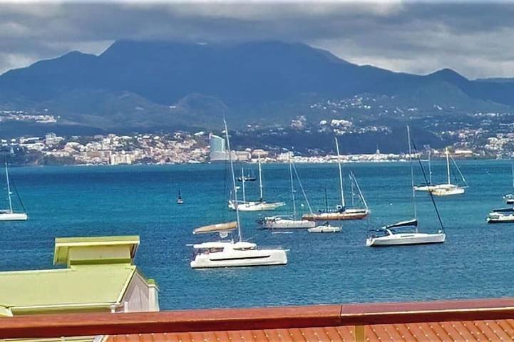 Location de vacances pour 6 personnes, avec terrasse dans Le Marin