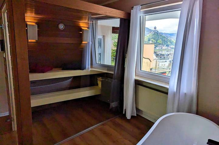 Ferienwohnung für 4 Personen, mit Terrasse und Sauna in Cochem - 2