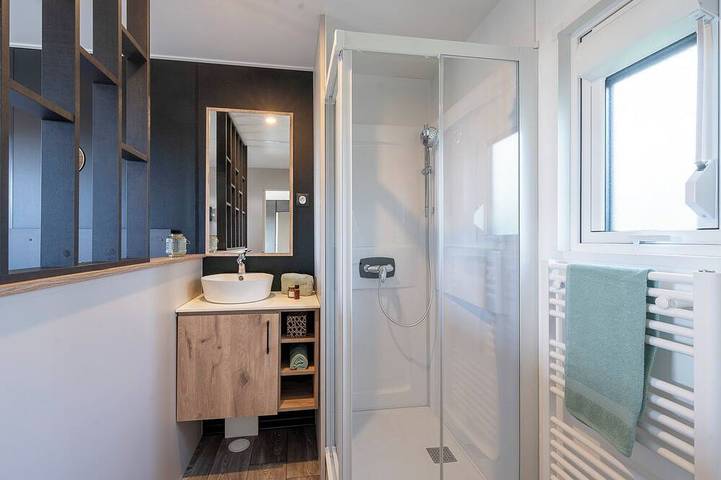 Gîte pour 4 personnes, avec jacuzzi et terrasse