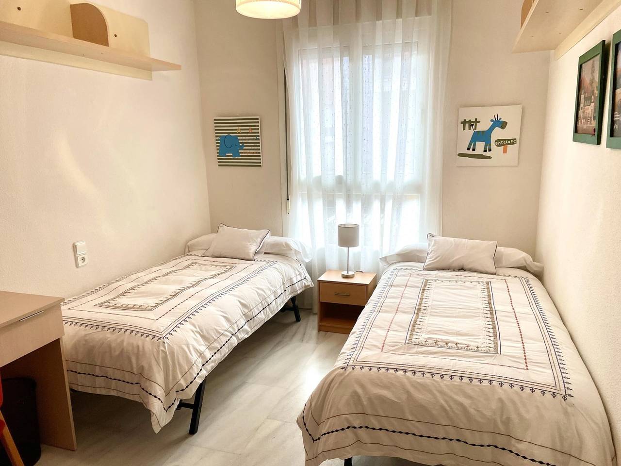 Appartement entier, Appartement à Córdoba : Piscine, garage et quartier commerçant in Poniente Sur, Cordoba