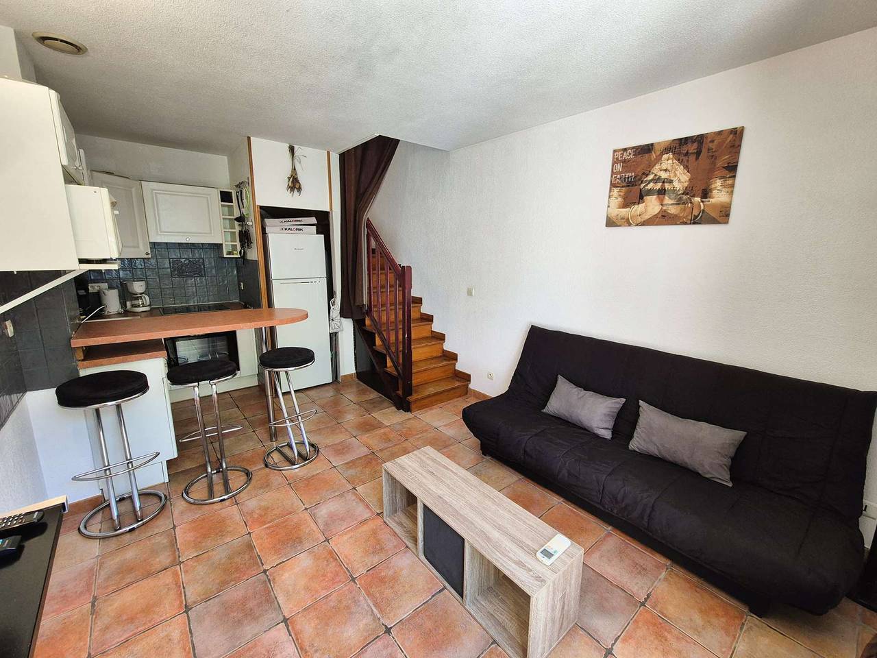 Ganze Ferienwohnung, T2 Duplex in sicherer Residenz, privater Parkplatz, Swimmingpool, Klimaanlage, Internet in La Seyne-sur-Mer, Toulon Region
