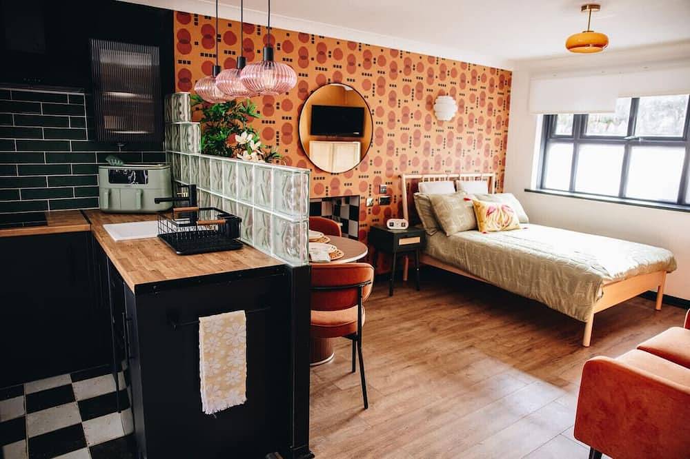 Entire apartment, Guest Studio for 2 I Private I Self Contained I Near Cardiff in Penarth, Cardiff